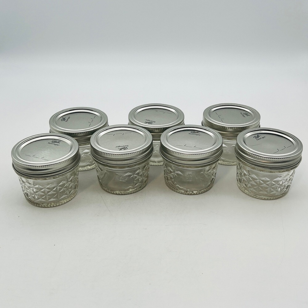 Ball 4oz Quilted Crystal Jelly Jars with SureTight Lids and Bands Set of 7